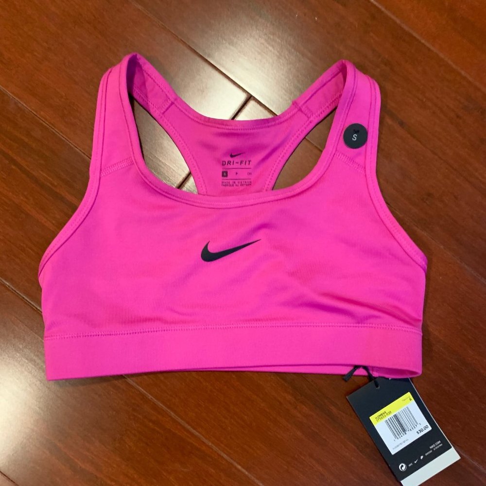 Brand New Nike Sports Bra Size Small